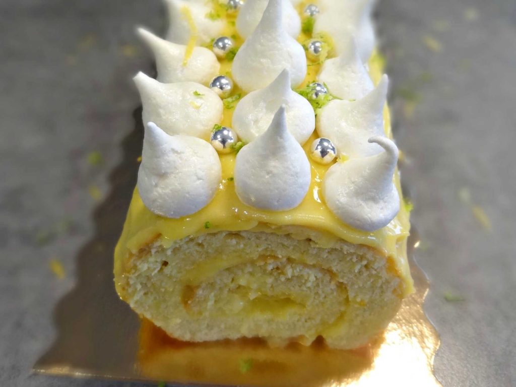 Buche Façon tarte au citron meringuée - Bienvenue chez vero.jpg