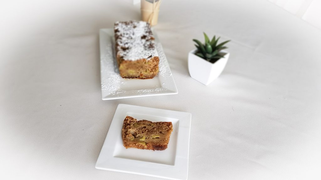 BIENVENUE CHEZ VERO - Cake sans gluten sans coeuf à la rhubarbe - OMNICUISEUR Four Vapeur - Cuisson douce - cake tranché