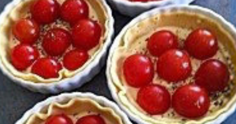 Mini pizzas apéro aux tomates cerises : ma recette de pizzettes en 25 min