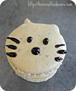 Macarons chat à la vanille