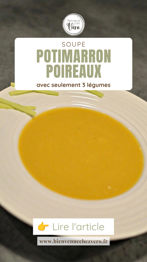 soupe potimarron poireaux dans un assiette blanche