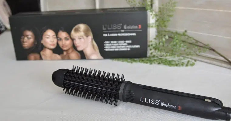 Des cheveux lissés ou bouclés avec un seul appareil