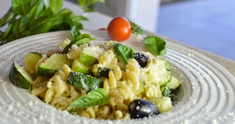 Pâtes aux Courgettes : Un Régal pour 4 gourmands !