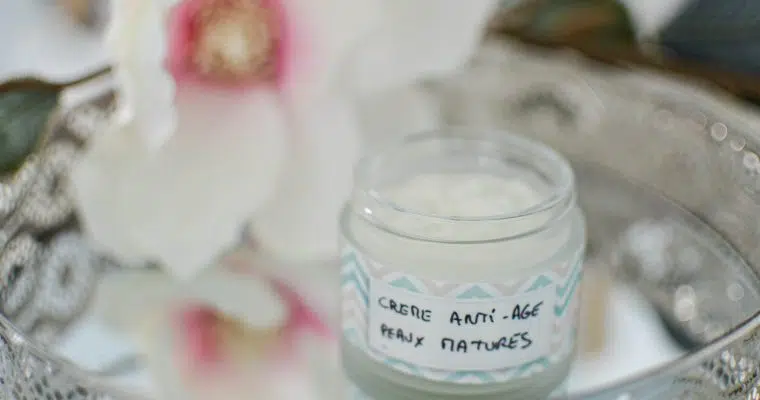 Comment réaliser sa propre crème de jour anti-âge pour peaux matures