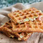 La recette Des gaufres aux Courgettes facile à faire Des gaufres salées aux courgettes pour faire manger des légumes aux enfants