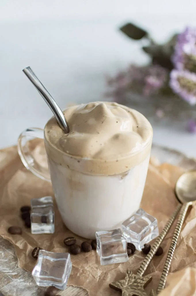 café dalgona ou café frappé